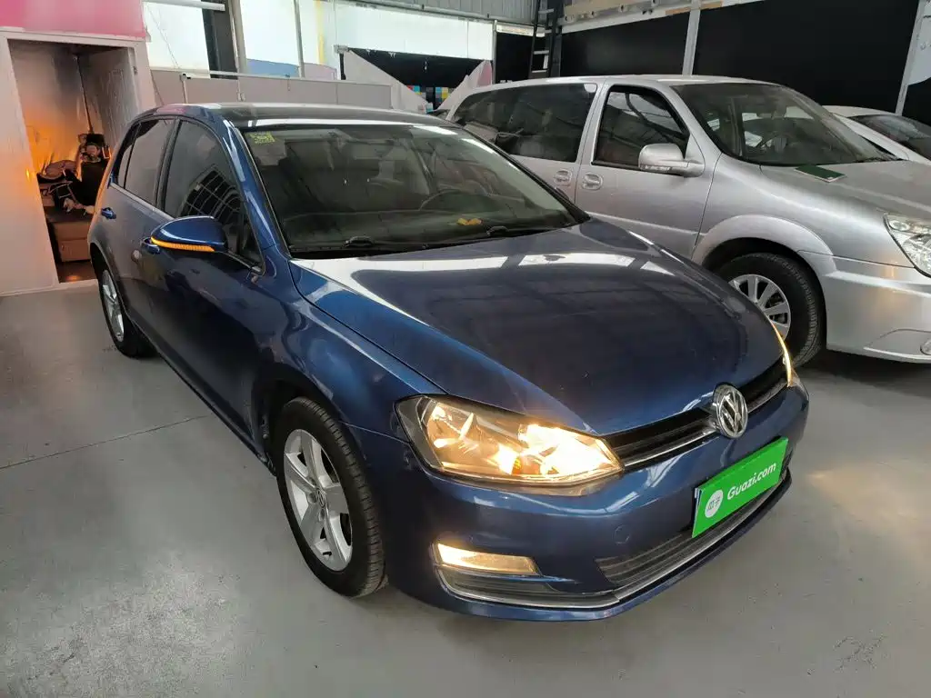 Фото 22 - Volkswagen Golf