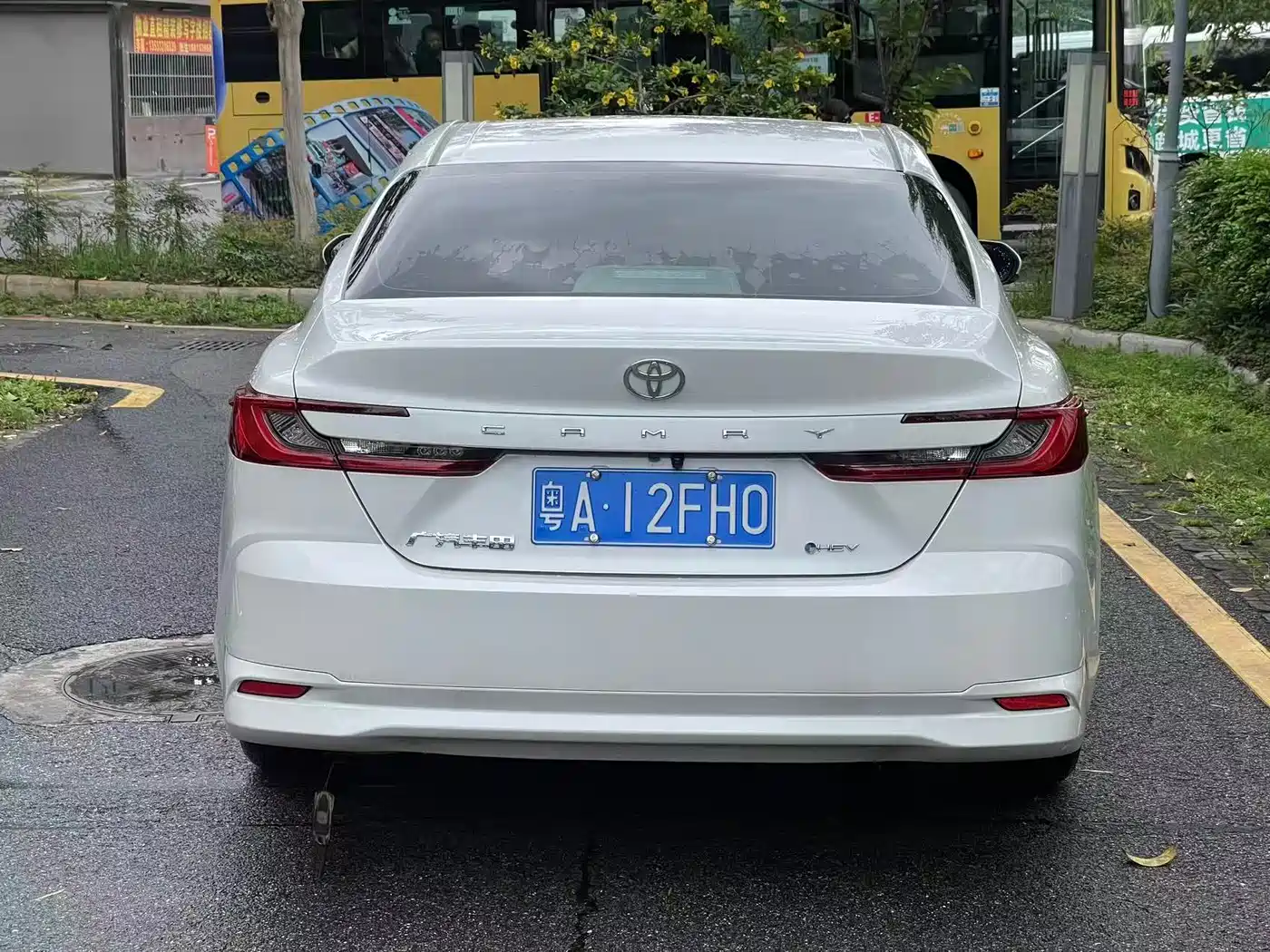 Toyota Camry 2025 Hybrid 2.0HXS Glory Edition фото 4