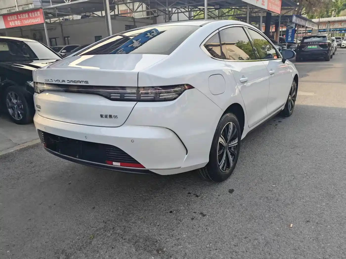 BYD Destroyer 05 2023 Model Champion Edition DM-i 120KM Luxury фото 7