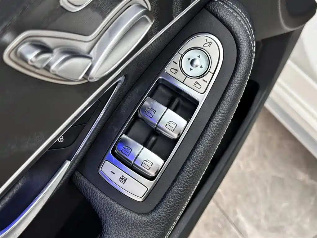 Mercedes-Benz C-Class 2019 Facelift C 260 L Sport фото 16