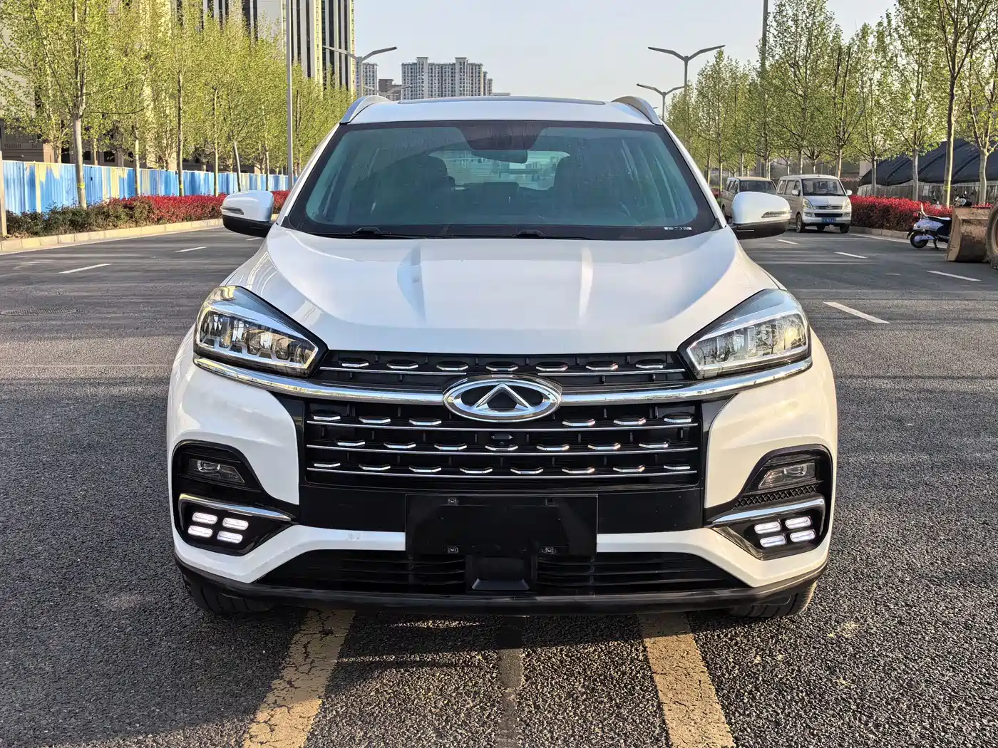 CHERY TIGGO 8