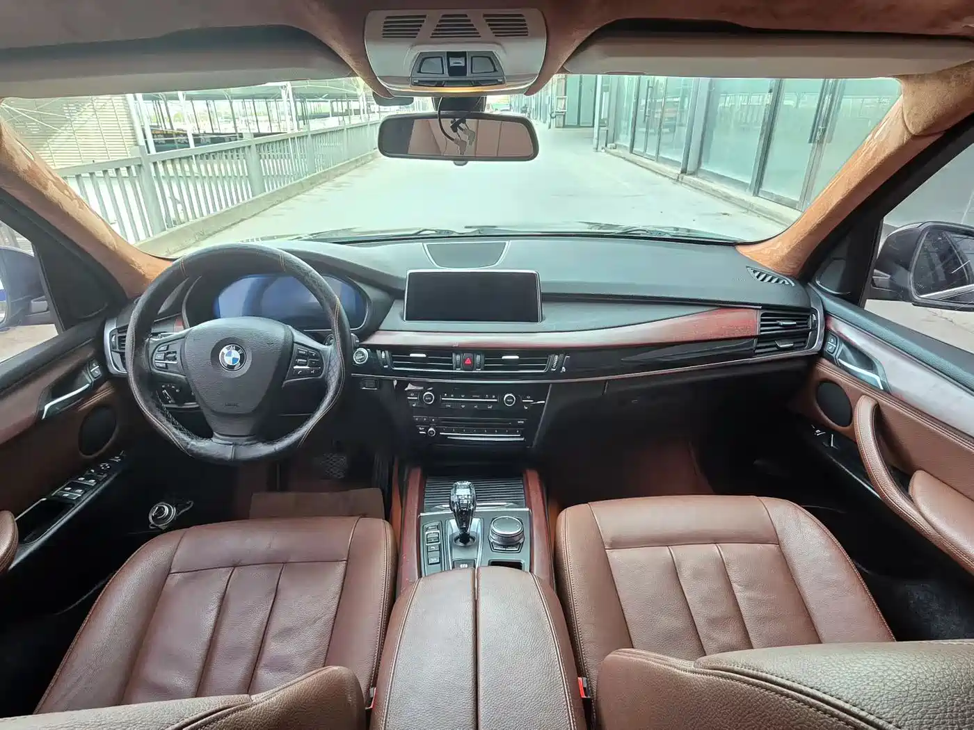 BMW X5 (Import) 2017 xDrive35i Leading Edition фото 8