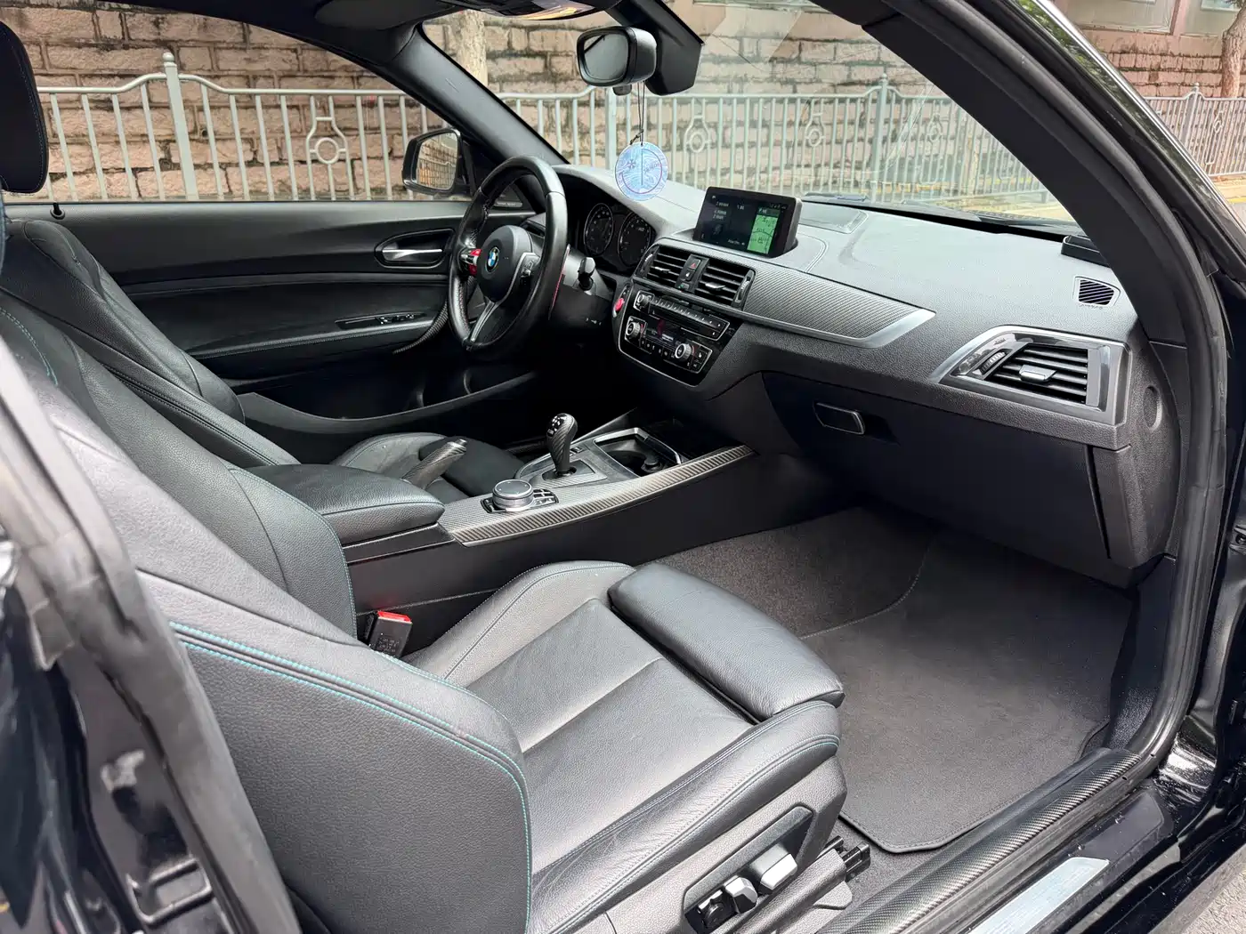 BMW M2 2018 M2 фото 9