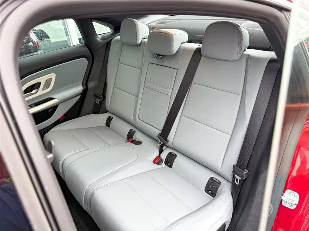 Mercedes-Benz CLA New Energy 2025 300L Fashion фото 6