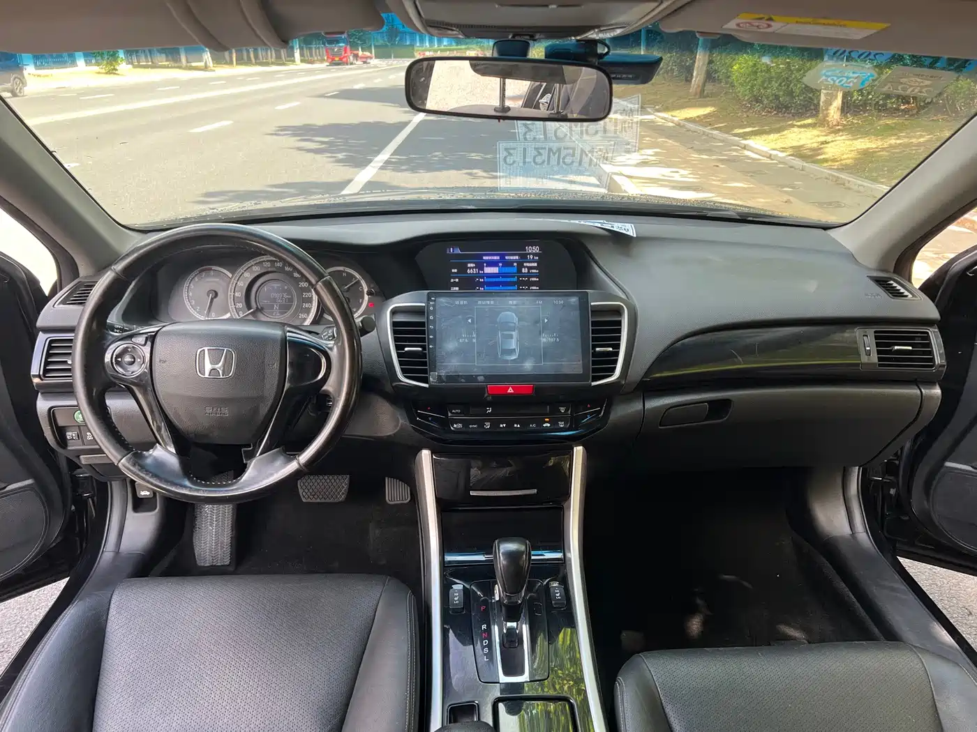 Фото 12 - Honda Accord