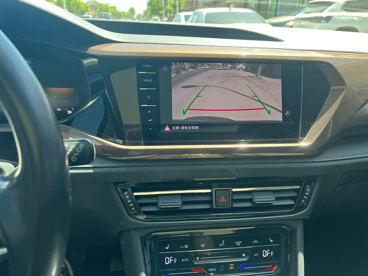 Volkswagen Tharu 2022 280TSI FWD Luxury Edition фото 15