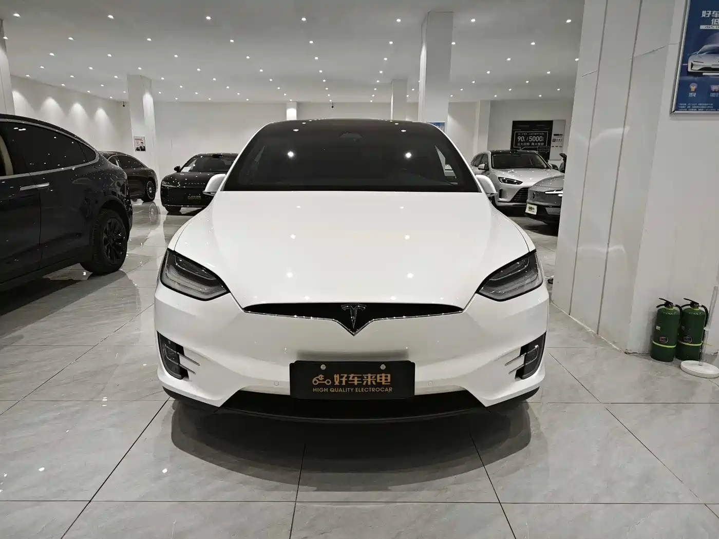 TESLA MODEL X