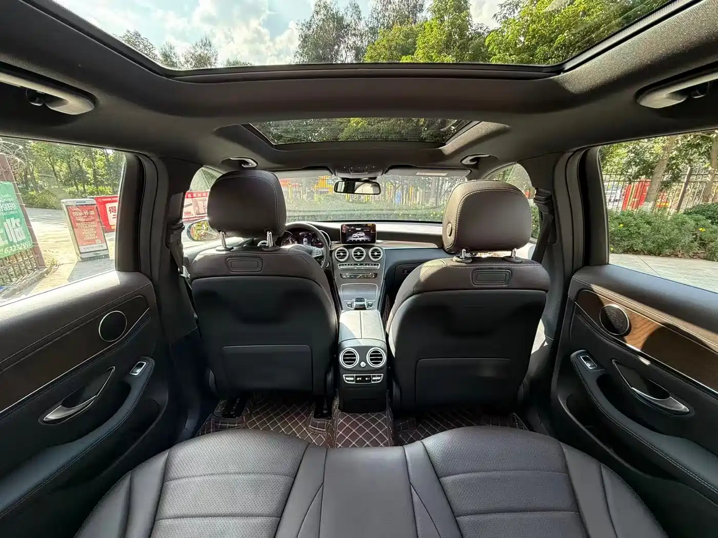 Mercedes-Benz GLC 2018 GLC 300 4MATIC Dynamic фото 15