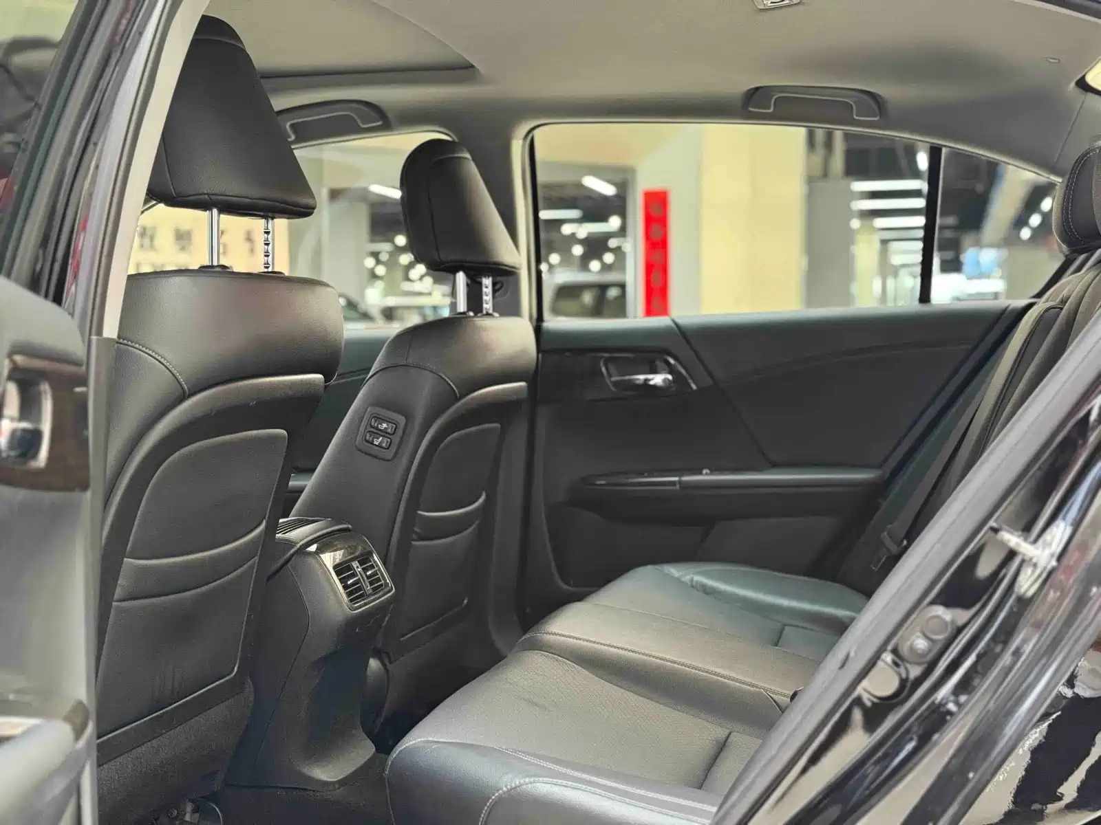 صورة 5 - Honda Accord