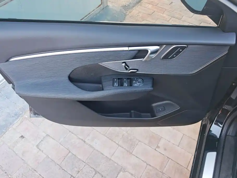 Buick LaCrosse 2025 2025 Model 28T Platinum Edition