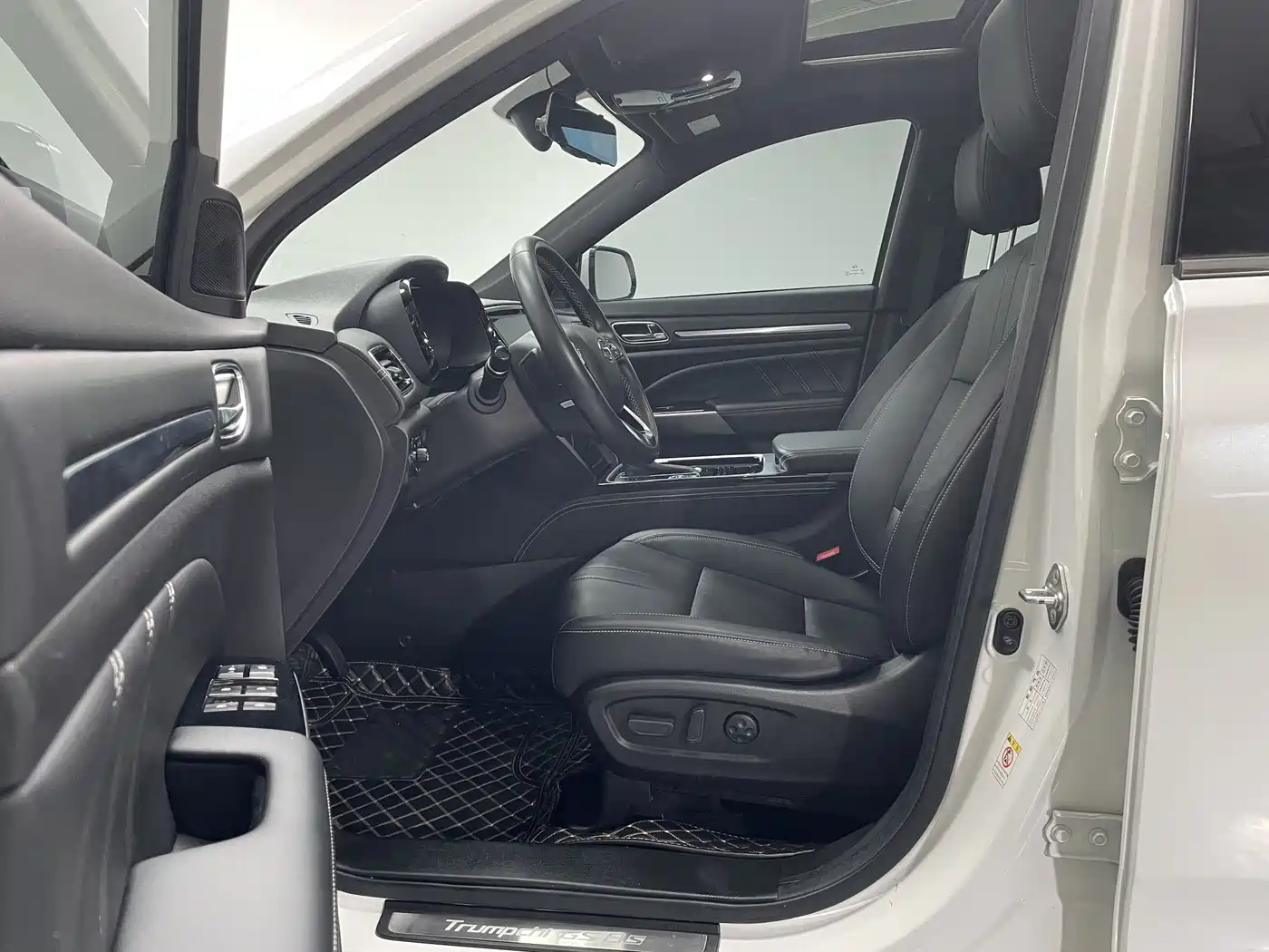 GAC Trumpchi Trumpchi GS8 2020 Model 390T FWD Luxury (5-seater) фото 10