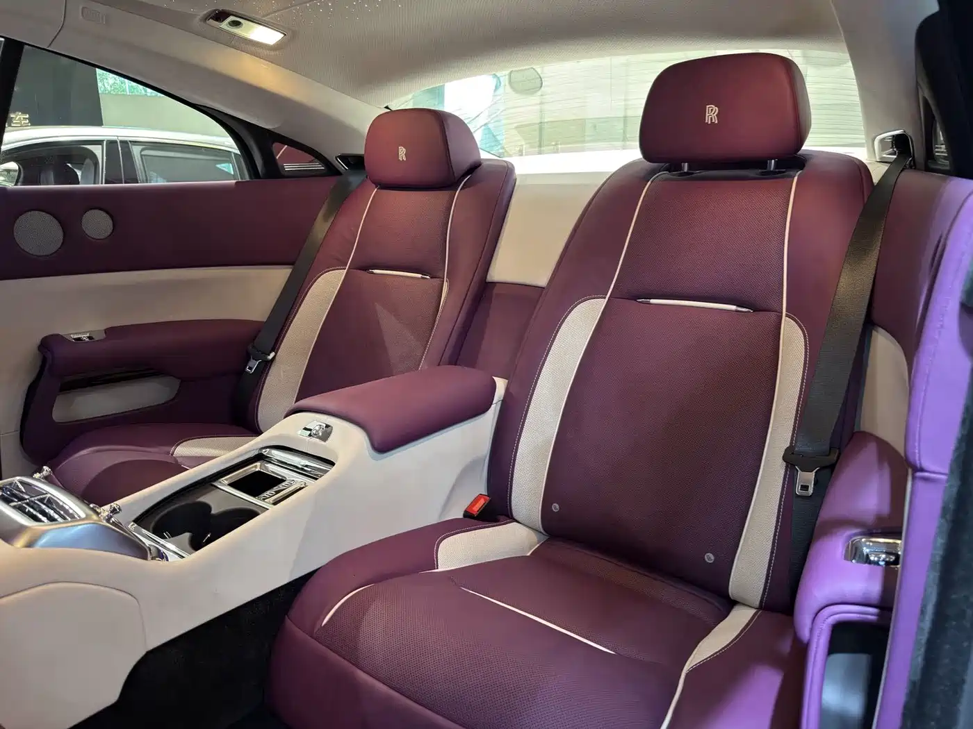 ROLLS-ROYCE PHANTOM