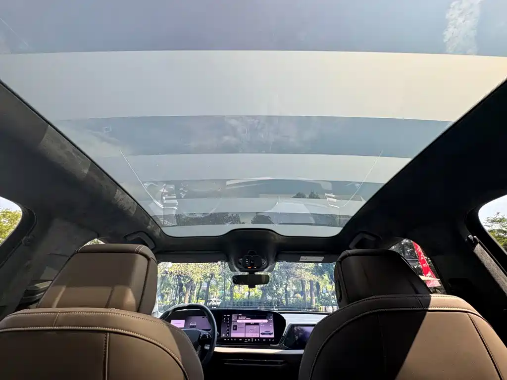 Фото 23 - Audi A6L