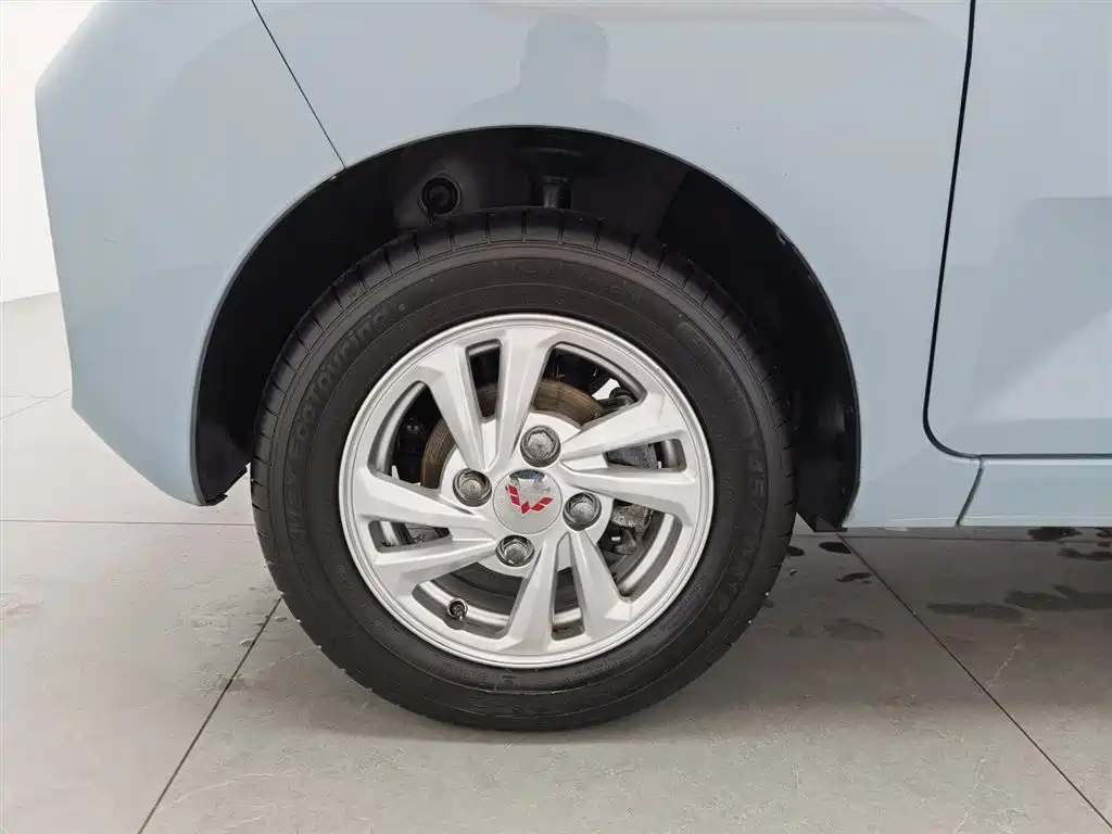 WULING AUTOMOBILE HONGGUANG MINIEV