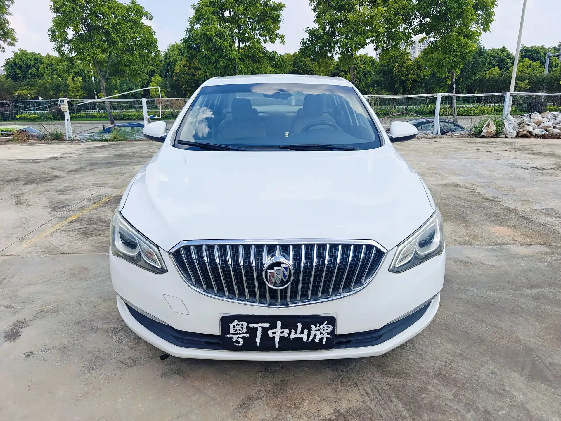 صورة 2 - Buick Excelle