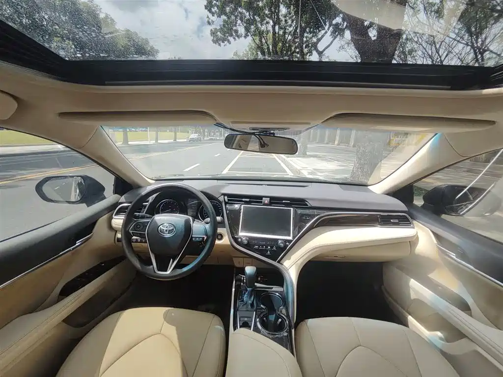 Toyota Camry 2019 2.0E Elite Edition China VI фото 16