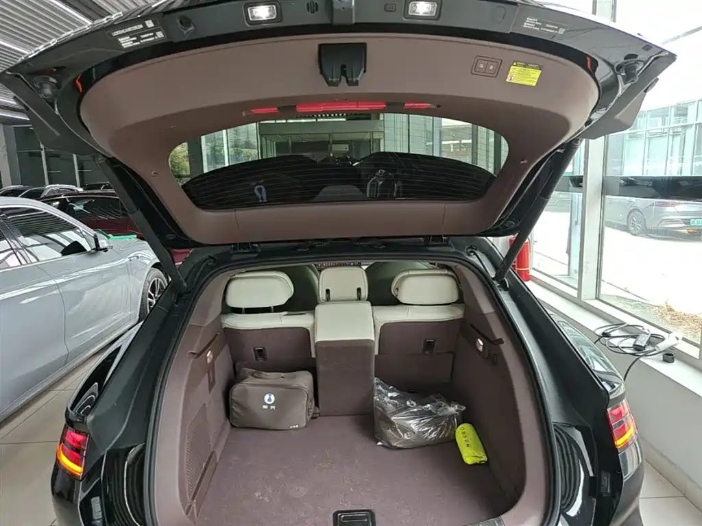 Denza Z9GT 2024 Model 1100 AWD Max Edition фото 19