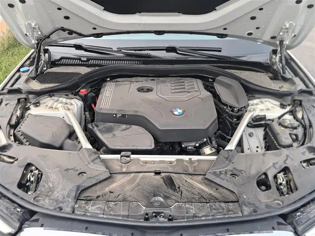 BMW 5 Series 2022 525Li M Sport Package фото 14