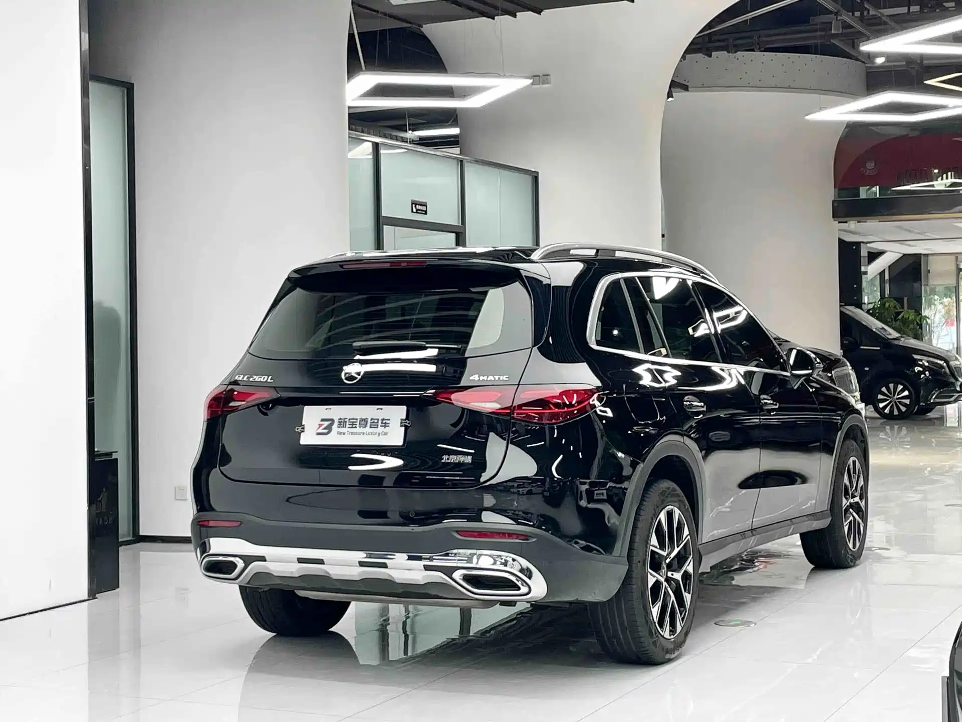 Фото 10 - Mercedes-Benz GLC