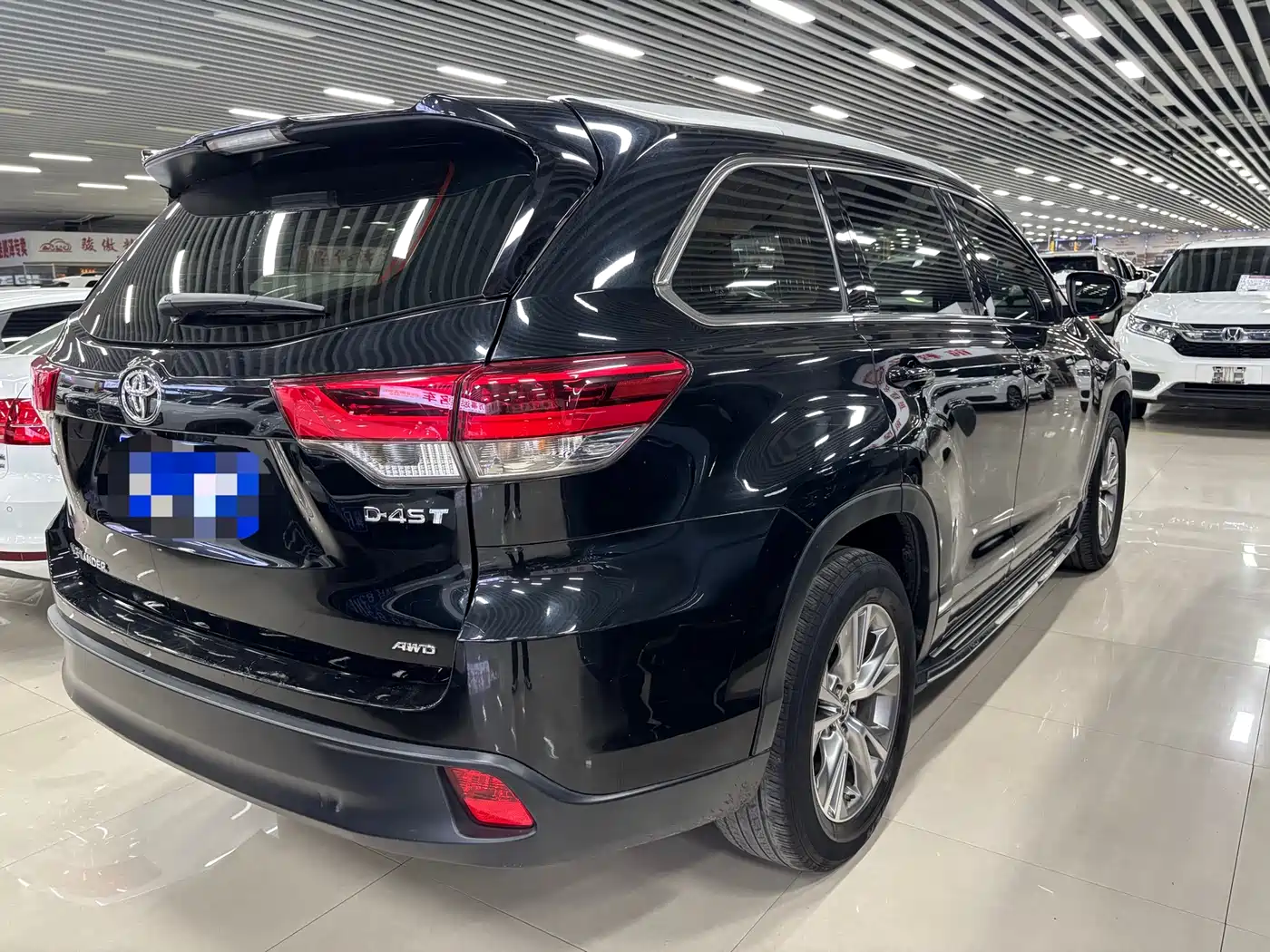 TOYOTA HIGHLANDER