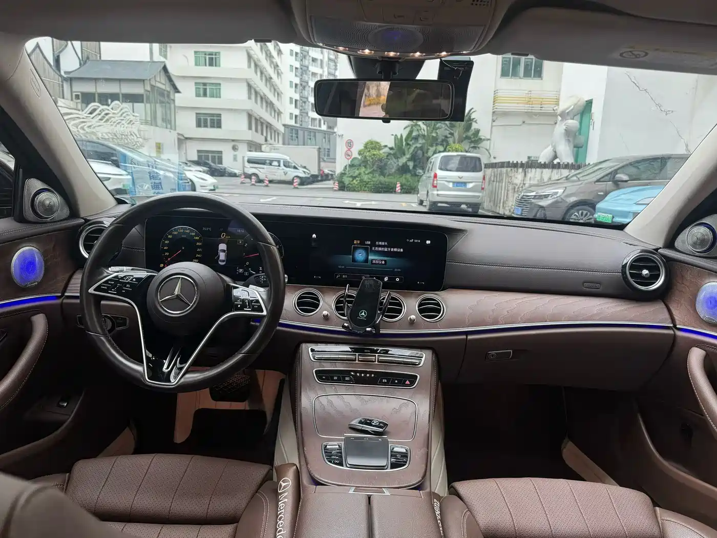 Mercedes-Benz E-Class 2022 E 260 L фото 4