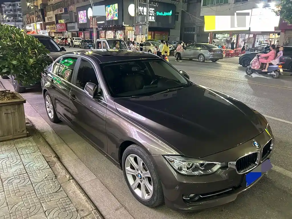 Фото 5 - BMW 3 Series
