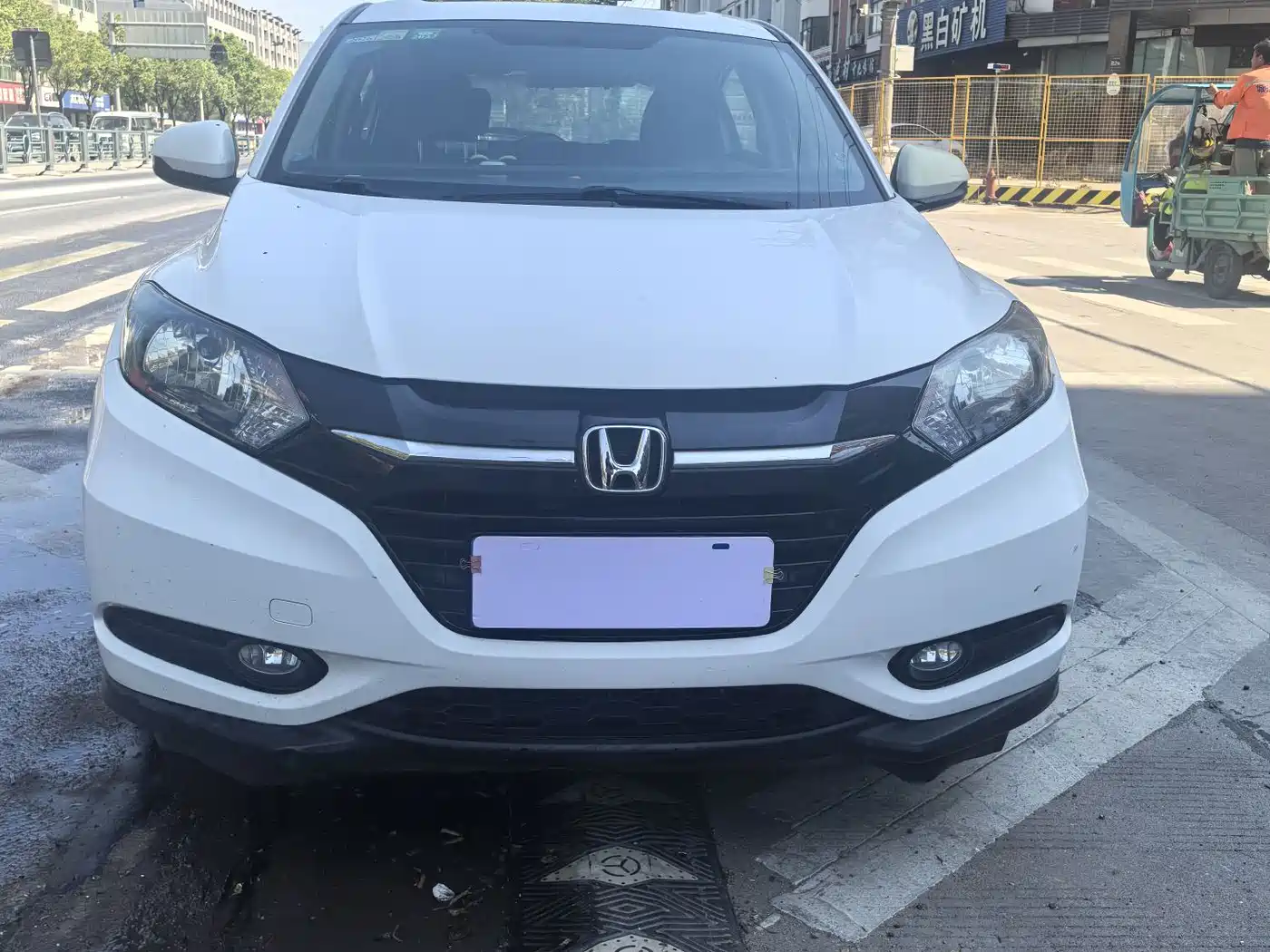 Photo 2 - Honda Vezel