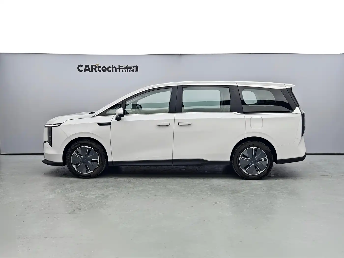 SAIC Maxus Dajia 7 2024 Facelift Super Hybrid Long Range Enjoyment Edition фото 3