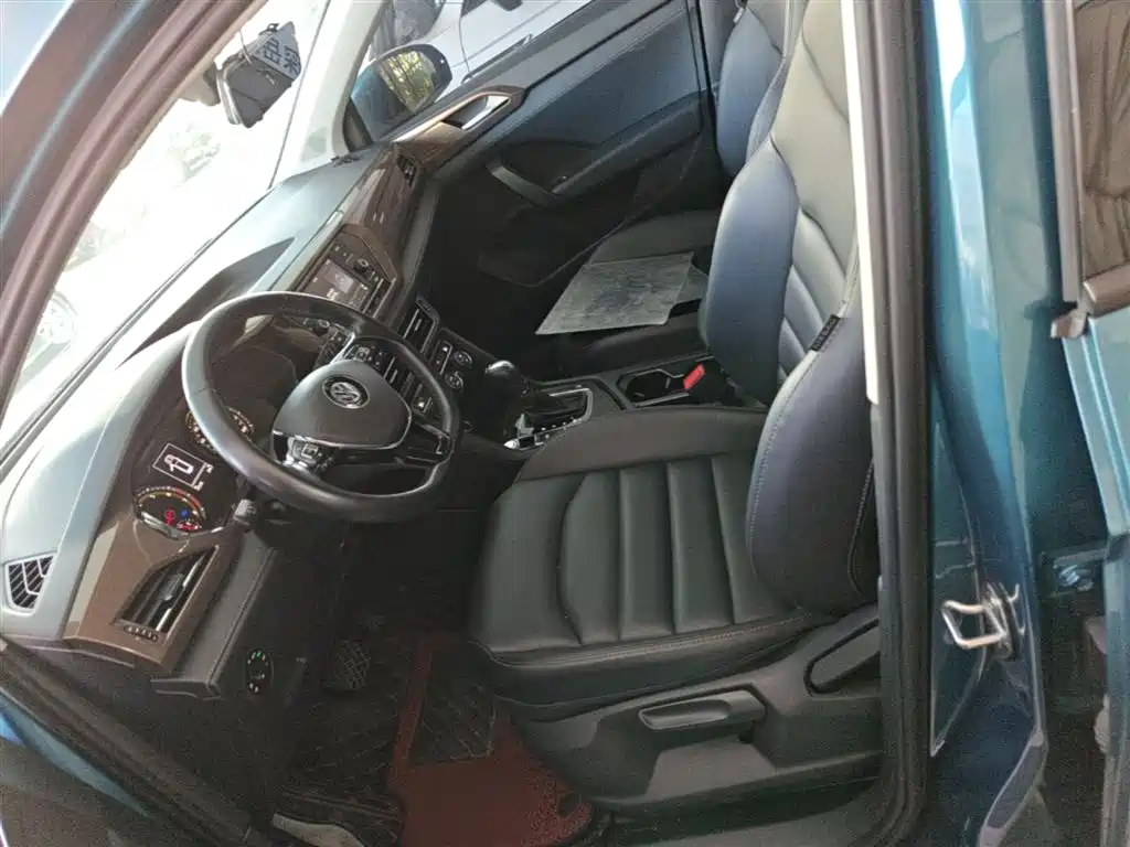 Volkswagen Tharu 2020 280TSI 2WD Comfort Edition China VI фото 22