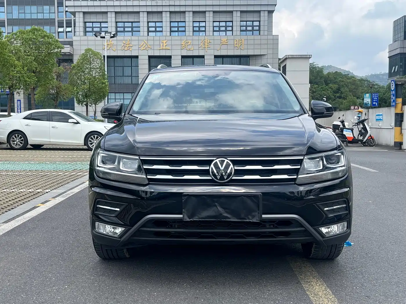 Volkswagen Tiguan L 2021 330TSI Automatic 2WD Smart фото 2