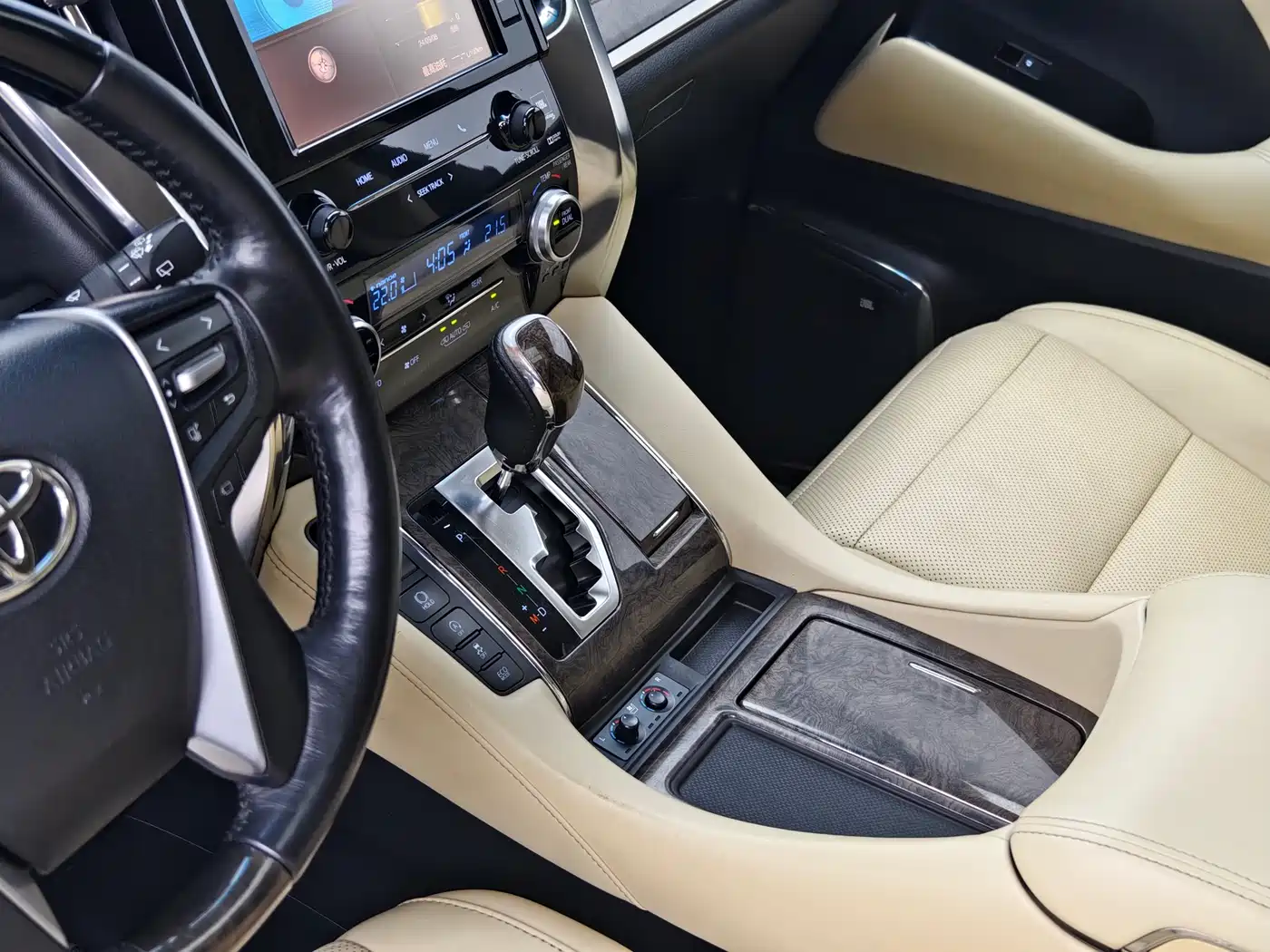 Toyota Alphard 2018 Facelift 3.5L Premium Edition фото 11