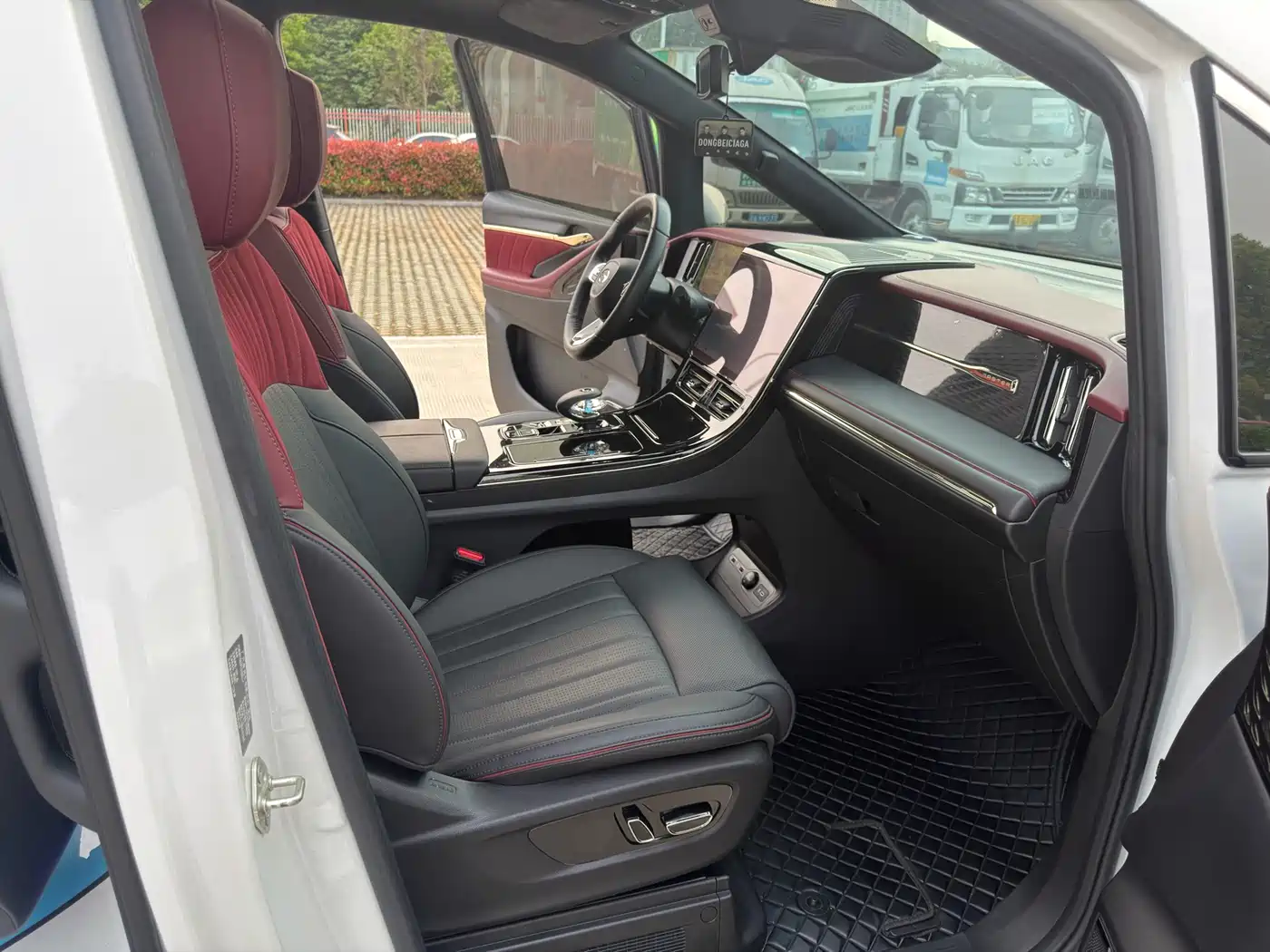 GAC Trumpchi Trumpchi M8 2023 Model Master Series 400T Flagship Edition фото 10