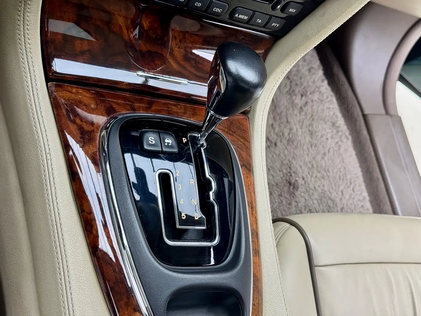 Jaguar XJ 2007 Model XJ6L 3.0 Royal Long Wheelbase фото 14