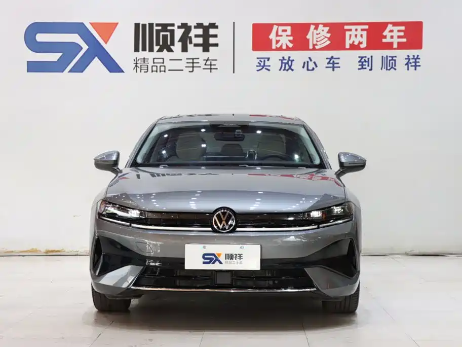 Photo 2 - Volkswagen Sagitar