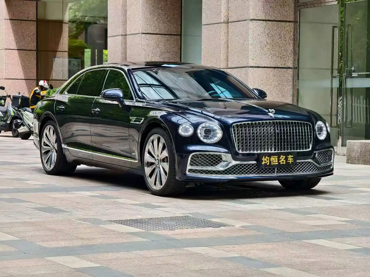 Bentley Flying Spur 2021 4.0T V8 Standard Version