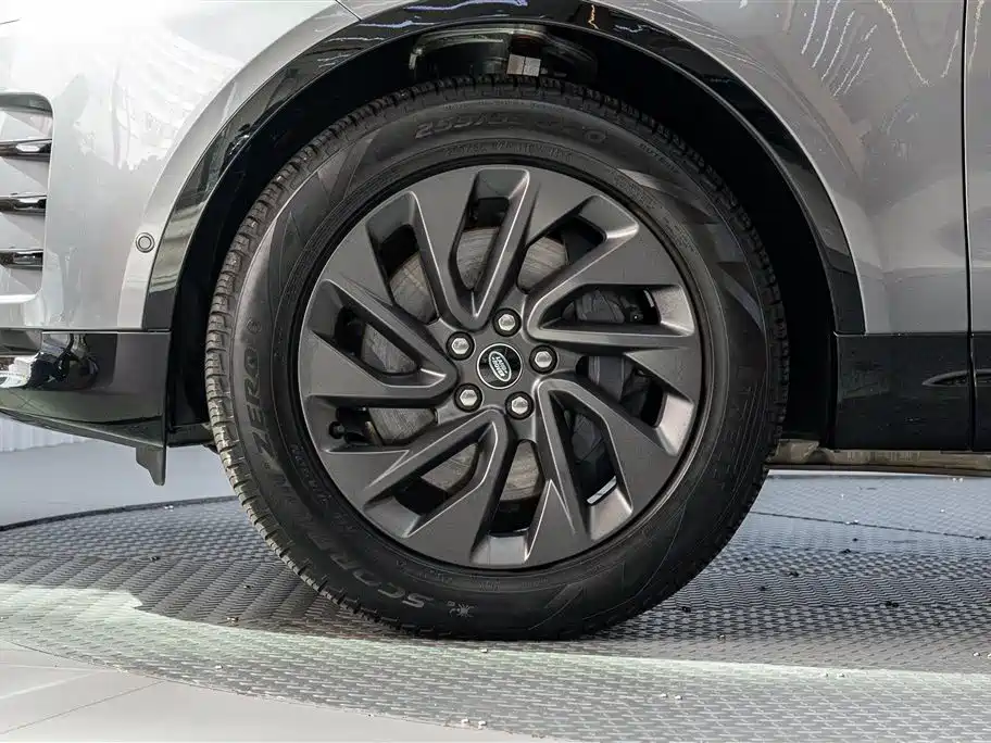 Land Rover Discovery 2023 Facelift 360PS R-Dynamic S фото 8