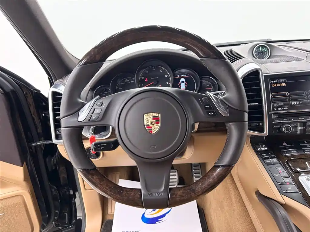 Porsche Cayenne 2011 Cayenne 3.0T фото 17