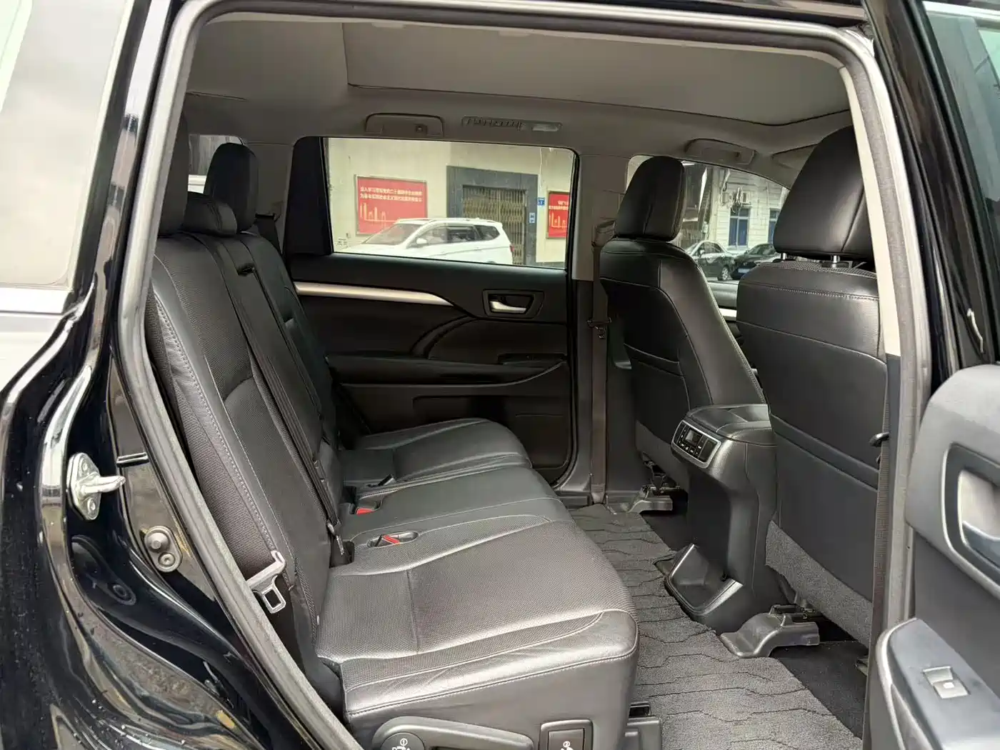 Toyota Highlander 2015 2.0T AWD Luxury Edition 7-seater фото 11