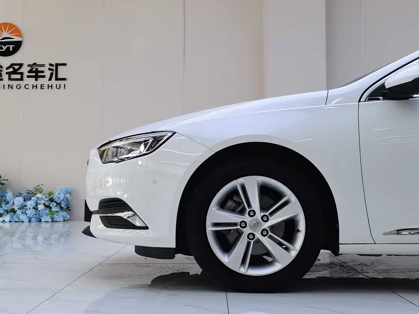Buick Regal 2017 30H Luxury Model фото 23