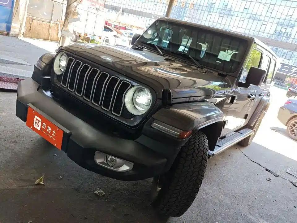 Jeep Wrangler 2024 2024 Model 2.0T Sahara Four-Door Version