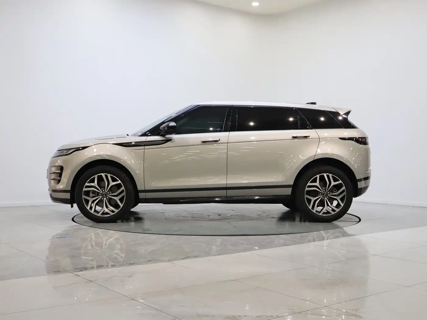 LAND ROVER RANGE ROVER AURORA