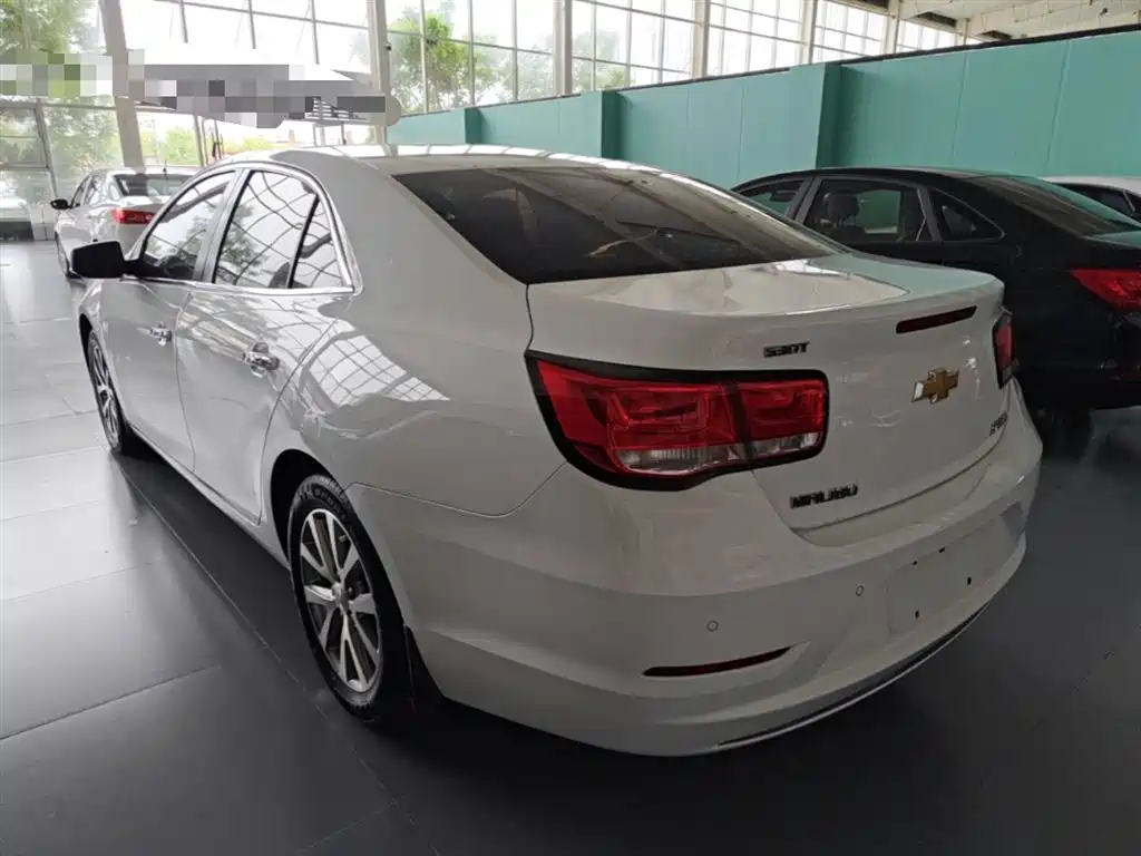 Chevrolet Malibu 2017 1.5T Automatic Luxury Edition фото 5
