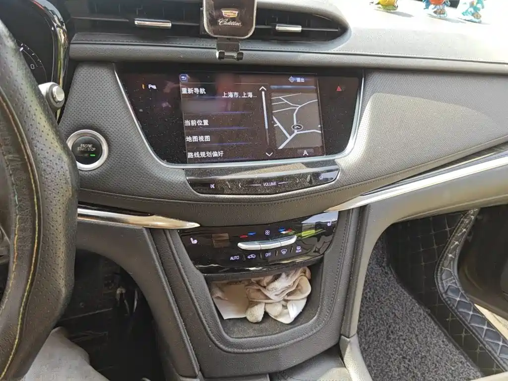 Cadillac XT5 2016 25T Luxury Model фото 6