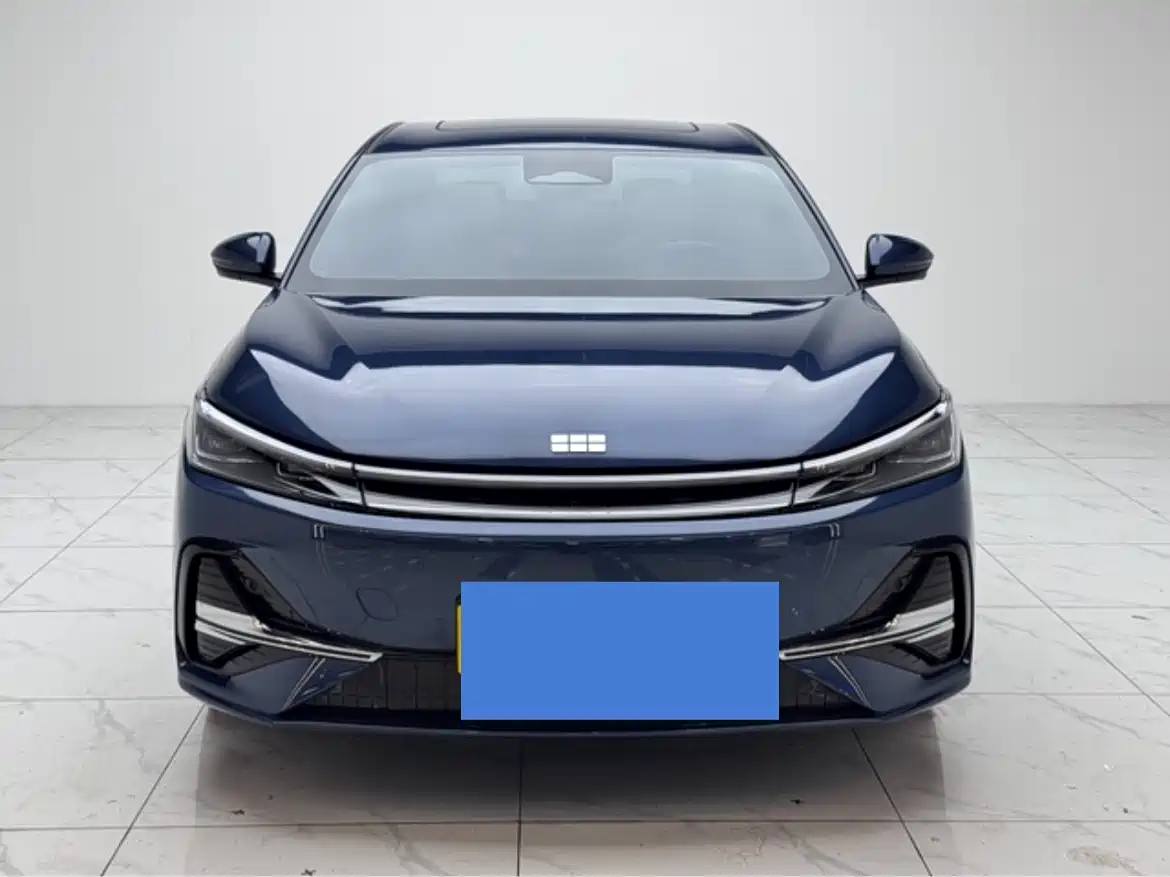 Geely Galaxy Galaxy A7 2025 EM-i фото 3