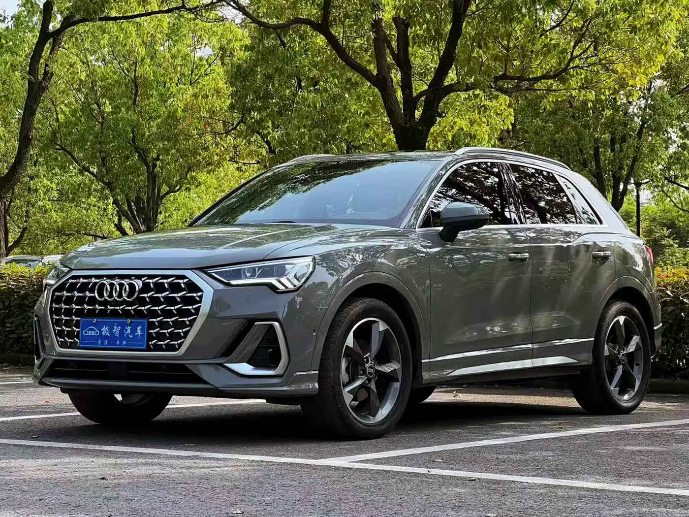 AUDI Q3 2024