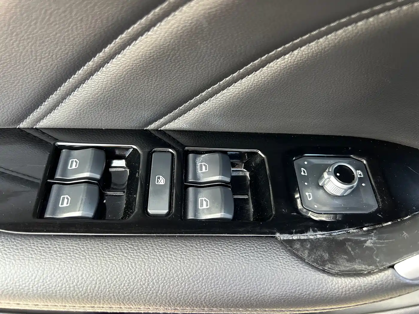 Haval H6 2017 Red Label 1.5T Automatic 2WD Smart Style фото 28
