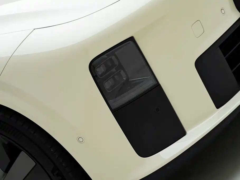 Li Auto i6 2025 2025 2WD Base Model