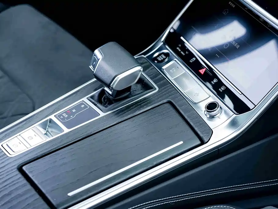 Audi A6L 2024 55 TFSI quattro Exclusive Dynamic фото 20