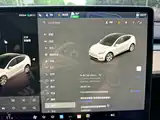 Photo 18 - Tesla Model Y