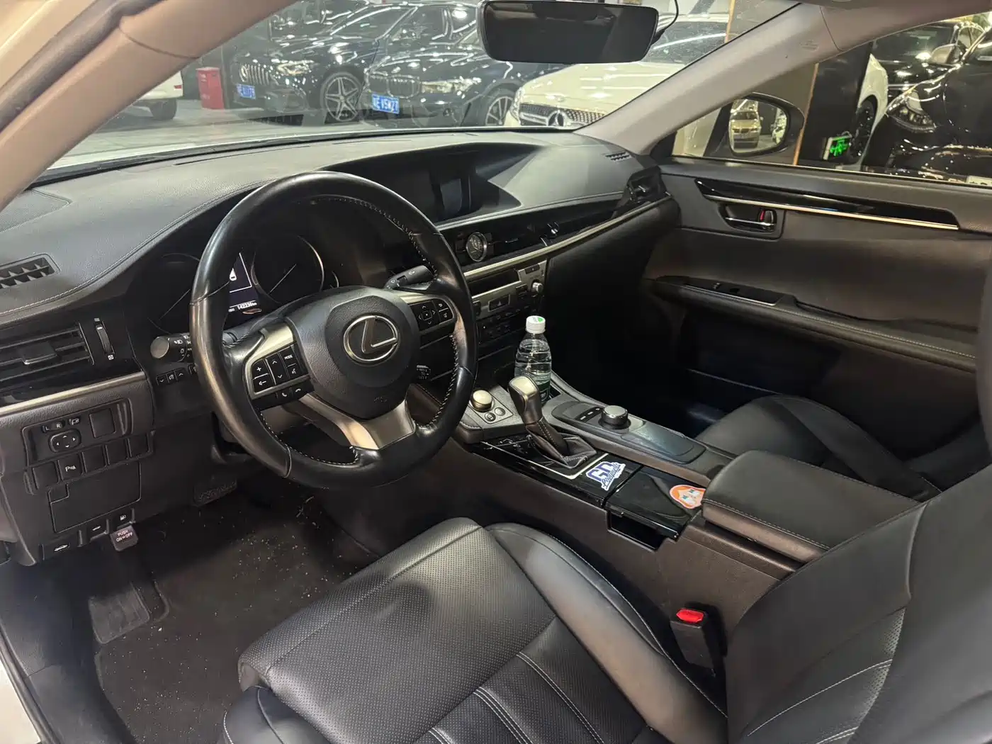 Lexus ES 2015 200 Elite Edition фото 7